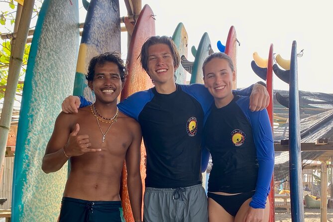 Surfing Lesson at Batu Bolong Beach in Canggu - Price, timing, and group size