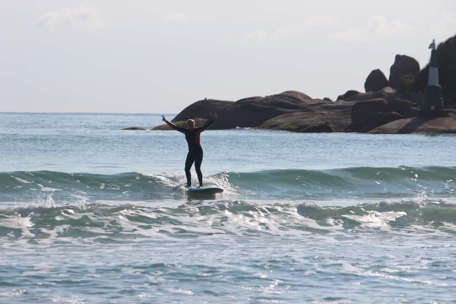 Surfing Lesson with Sea Wolf - Safety in the Florianópolis surf