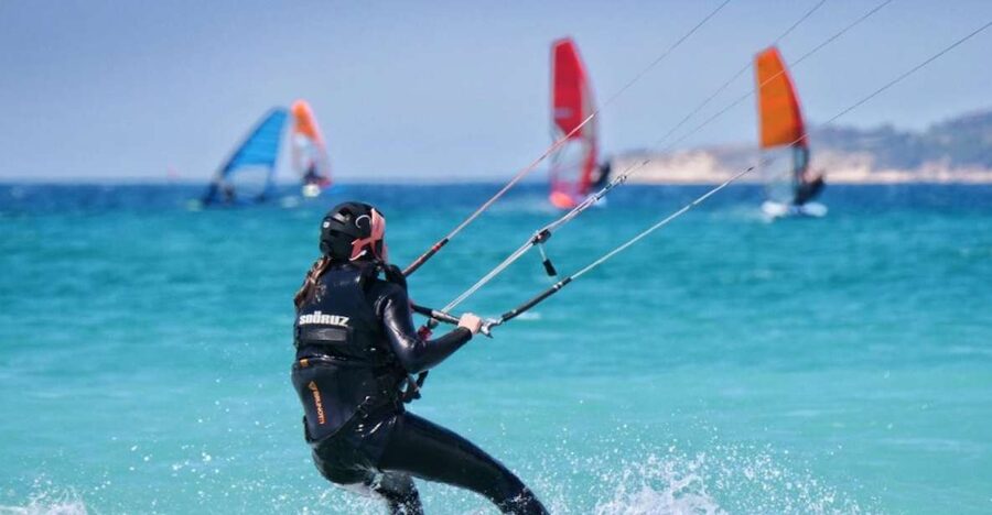 Tarifa: Private and Semi-private Kitesurfing Lesson - Who should choose this Tarifa lesson?