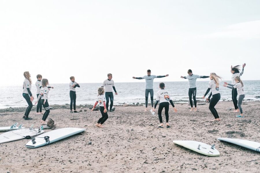 Tenerife: Group Surf Lesson catch your wave - Starting in Las Americas with everything provided