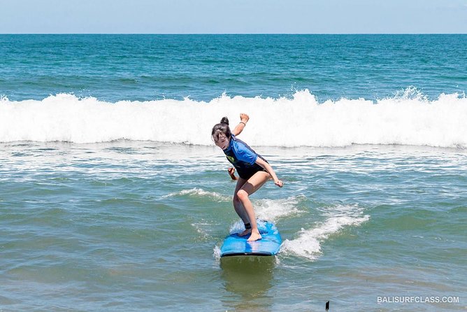 The best surf lessons in Kuta - Meeting point and what is supplied