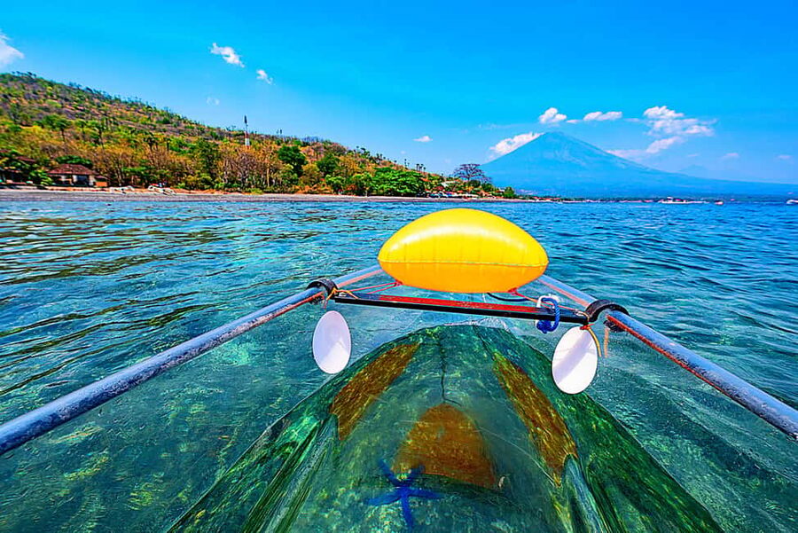 Transparent kayak and stand up paddle rental - What your one hour is likely to feel like