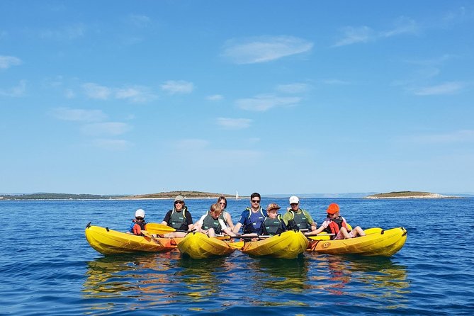 TRANSPARENT KAYAKING or SUP-ing AROUND ISLANDS - Who will enjoy this most