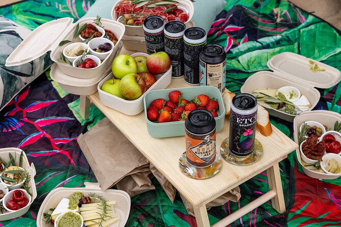 Ultimate Peninsula Adventure: Stand Up Paddle, Hot Springs, Hike, Lunch & Winery - A picnic above the beach