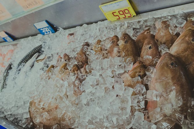 Under the Surface of Montreal's Chinatown: Guided Food Walking Tour - Three regional styles in one short stretch