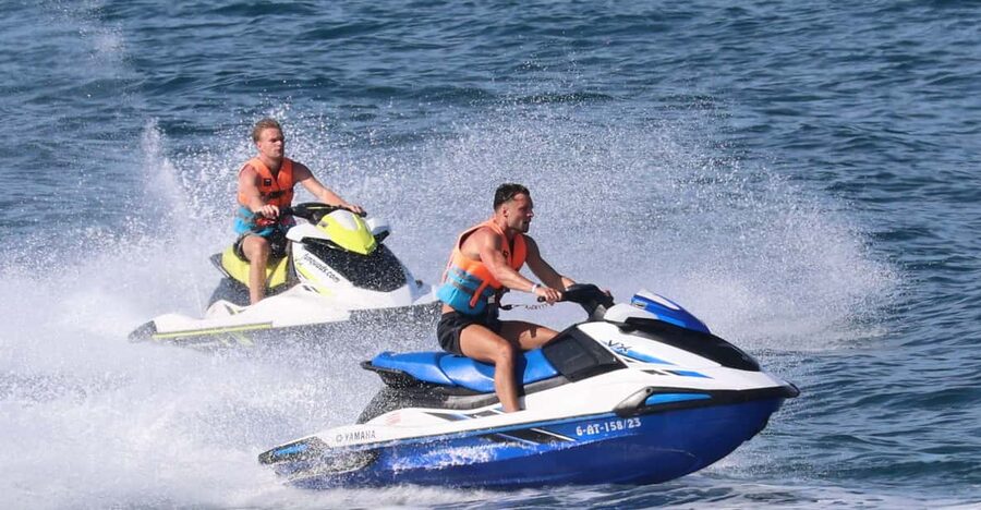 Valencia: Excursión en Moto de Agua + Paddle Surf - What the paddle surf inclusion really adds
