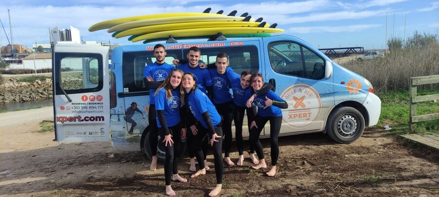 Vilamoura: Surf Lesson at Falésia Beach - Small-group teaching, with one practical limit
