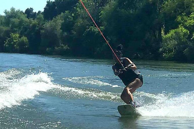 Wakeboard, Wakesurf or Kneeboard Private Half-Day Adventure - Four hours aboard the 2Captains MasterCraft