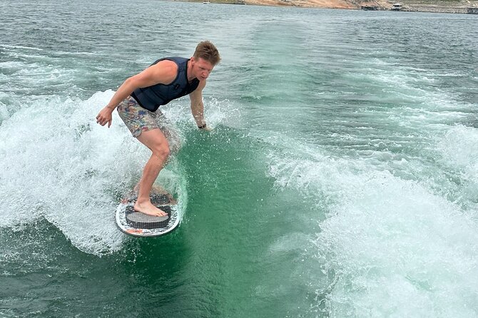 Wakesurf Trip on Lake Austin - BYOB Captained (up to 12 guests) - Wakesurfing, wakeboarding, and waterskiing