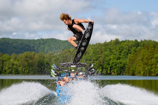 Wakesurf Trip on Lake Austin - BYOB Captained (up to 12 guests) - What the $995 group price really means