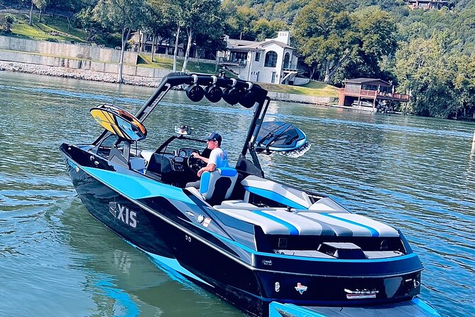 Wakesurf Trip on Lake Austin - BYOB Captained (up to 12 guests) - What the captain adds to the experience