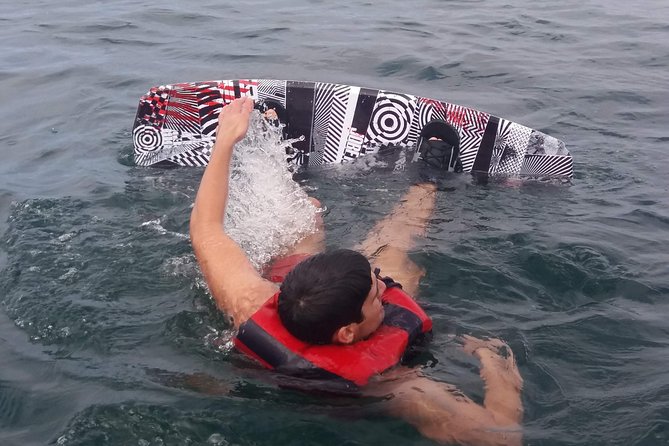 Water Sports - Banana Boat - Wakeboard - The buoy ride: three or four people, one fast boat