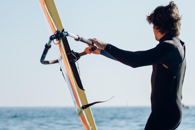 Windsurf course - Learning the basics on the sand