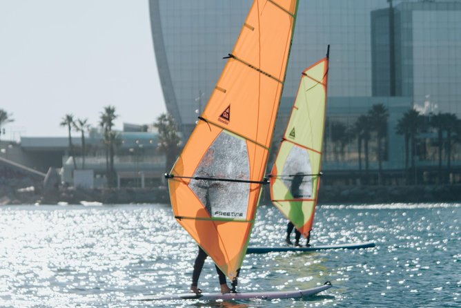 Windsurf course - Taking the board onto the water