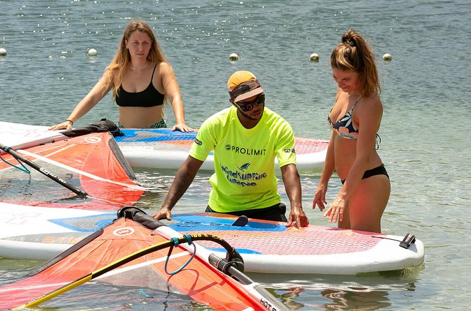 Windsurfing Lesson in Willemstad - The Small Group Makes a Difference